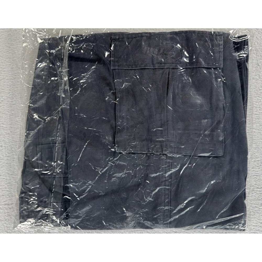 Vintage Levis SilverTab Cargo Pants Mens 34x32 Navy Blue NOS Deadstock Bagged - Picture 3 of 4